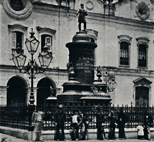 Statua di José Bonifácio. Largo de S. Francisco, 1895