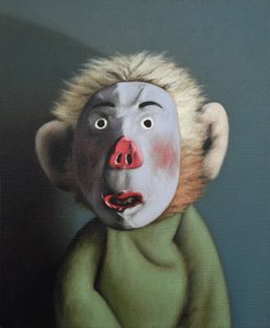 Scimmia con maschera da maiale da Peter Jones