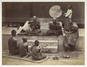 Sacerdoti birmani (Poongees), da Vedute della Birmania da Philip Adolphe Klier