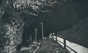Grotta del Picco, 1910 da Photochrom Co Ltd of London