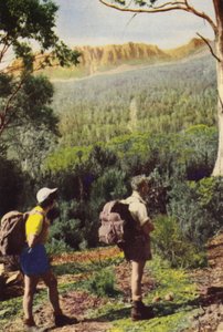Tasmania: Escursionisti vicino al Monte Olimpo da Photographer Australian