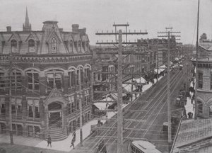 Dundas Street, guardando verso est, Londra, Ontario da Photographer Canadian
