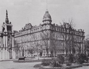 Hotel Windsor e Monumento a Sir John A Macdonald, Montreal da Photographer Canadian