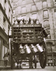 Carro del latte a Clichy da Photographer French