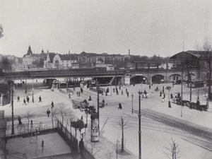 Charlottenburg, Strada Hardenberg, Stazione Giardino Zoologico da Photographer German