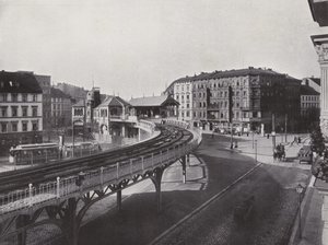 Stazione della metropolitana sopraelevata Schlesisches Tor da Photographer German