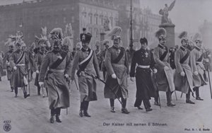 Kaiser Guglielmo II di Germania e i suoi sei figli in uniforme militare