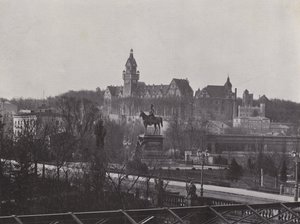 Potsdam, scuola di guerra e monumento a Kaiser Wilhelm il Grande da Photographer German