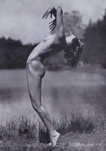 Il corpo bello, cultura fisica per donne (foto in bianco e nero)