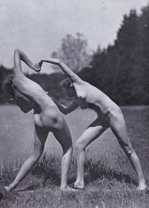 Il corpo bello, cultura fisica per donne (foto in bianco e nero) da Photographer German