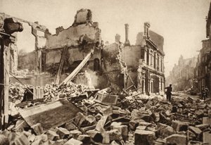 Vista di Rue St. Martin, Soissons da Photographer German