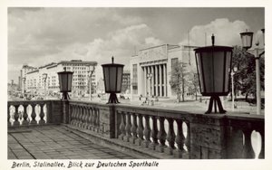 Vista della Deutschen Sporthalle, Stalinallee, Berlino Est, anni 