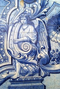 Pannello decorativo che raffigura un angelo, Lamego, Portogallo. 1738 da Portuguese School