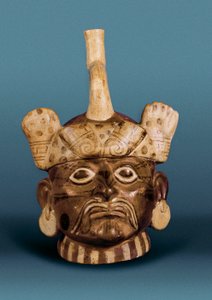 Civiltà precolombiana: vaso di ceramica con ritratto, dal Perù da Pre Columbian Pre Columbian
