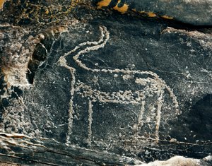 Preistoria, arte rupestre: roccia funeraria con rappresentazione di un