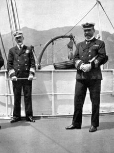 Comandante Sir Archibald Milne 1855-1938 con il capitano V Stanley, 1908