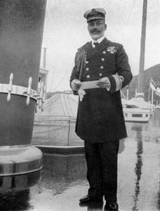 Commodoro Sir Archibald Milne 1855-1938, 1908 da Queen Alexandra