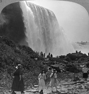 Cascate Americane, Cascate del Niagara, New York, USA da Realistic Travels Publishers