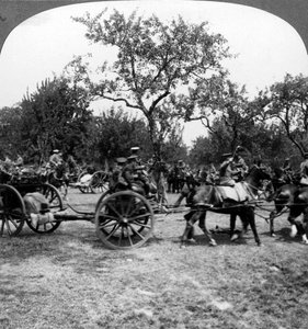 Artiglieria trainata da cavalli, Prima Guerra Mondiale da Realistic Travels Publishers