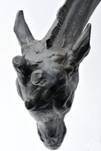 Grande giraffa con testa abbassata, modellata 1909-10, fusa prima del 1913 da Rembrandt Bugatti