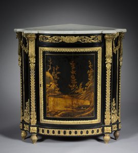Armadio angolare, c.1765-1770 da Rene Dubois