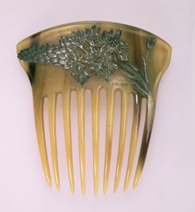 Pettine di corno, di René Jules Lalique (1860-1945), Parigi, 1900-02