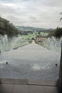 Chatsworth House dalla cima della Cascata, Derbyshire, anni 