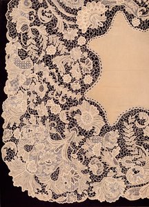 Fazzoletto di pizzo di manifattura irlandese da Robert Dudley