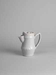 Caffettiera in stagno smaltato bianco, 1914-15 da Roger Eliot Fry