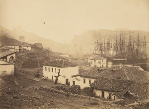Balaklava, guardando verso il mare. da Roger Fenton