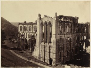 Abbazia di Rievaulx, il transetto nord da Roger Fenton