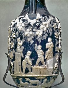 Piccola anfora chiamata vaso blu che mostra Eros che fa la vendemmia da Roman