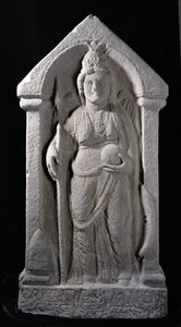 Scultura in rilievo raffigurante Brigantia, una dea nativa del nord della Britannia, come dea romana, da Birrens, Middlebie, Dumfriesshire da Roman