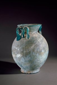 Arte romana: vaso di vetro con manico. Da Pompei, Italia. Museo Archeologico Nazionale Napoli da Roman