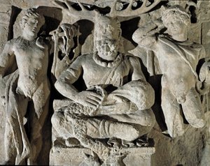 Arte romana: il dio gallico di origine celtica Cernunnos rappresentato tra Apollo e Mercurio. Da Reims. I secolo d.C. Roma, Museo della Civiltà Romana da Roman