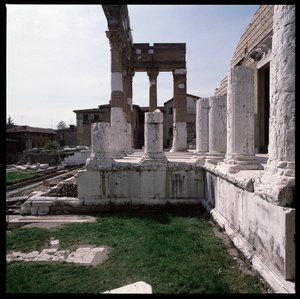 Arte romana: veduta del Campidoglio, 73 d.C., Brescia, Italia