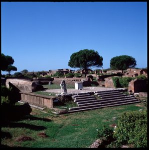 Arte romana: vista delle rovine del tempio di Ercole