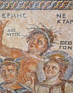 La presentazione del bambino Dioniso da parte di Hermes. (dettaglio) di Hermes, Nettare e Theogen, Casa di Aion, Paphos, Cipro da Roman