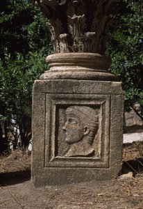 Elemento architettonico, Alto Periodo Imperiale da Roman Imperial Period