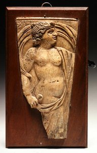 Frammento di applique in rilievo, II-III secolo d.C. (osso) da Roman Roman