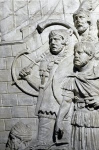 Arte romana: Guerrieri romani durante la prima guerra in Dacia. Stampo del 1862 che riproduce i bassorilievi della colonna di Traiano a Roma da Roman Roman