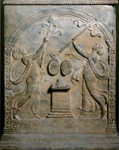 Arte romana: altare funerario che rappresenta due menadi danzanti da Roman Roman