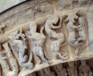 Dettaglio delle sculture del portale sud da Romanesque