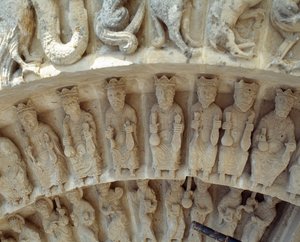 Dettaglio delle sculture del portale sud da Romanesque