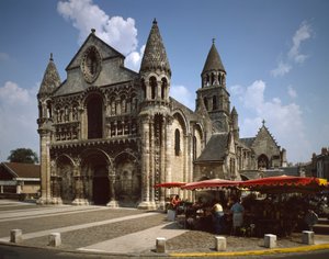 Arte romanica: vista di Notre Dame la Grande. XII secolo Poitiers da Romanesque