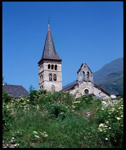 Vista della chiesa di Santa Maria, Arties da Romanesque