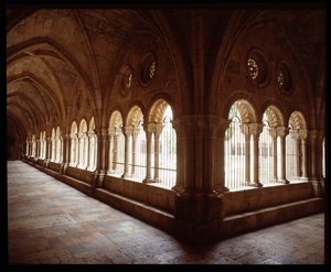 Vista del chiostro della Cattedrale di Santa Tecla a Tarragona da Romanesque