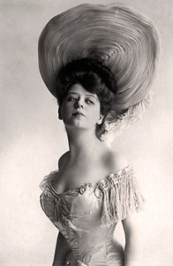 Camille Clifford 1885-1971, attrice belga, 1905 da Rotary Photo