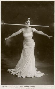 Carrie Moore, attrice australiana, c1900s da Rotary Photo
