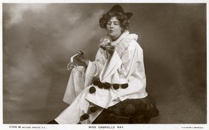 Gabrielle Ray, attrice, ballerina e cantante inglese, c1900s da Rotary Photo